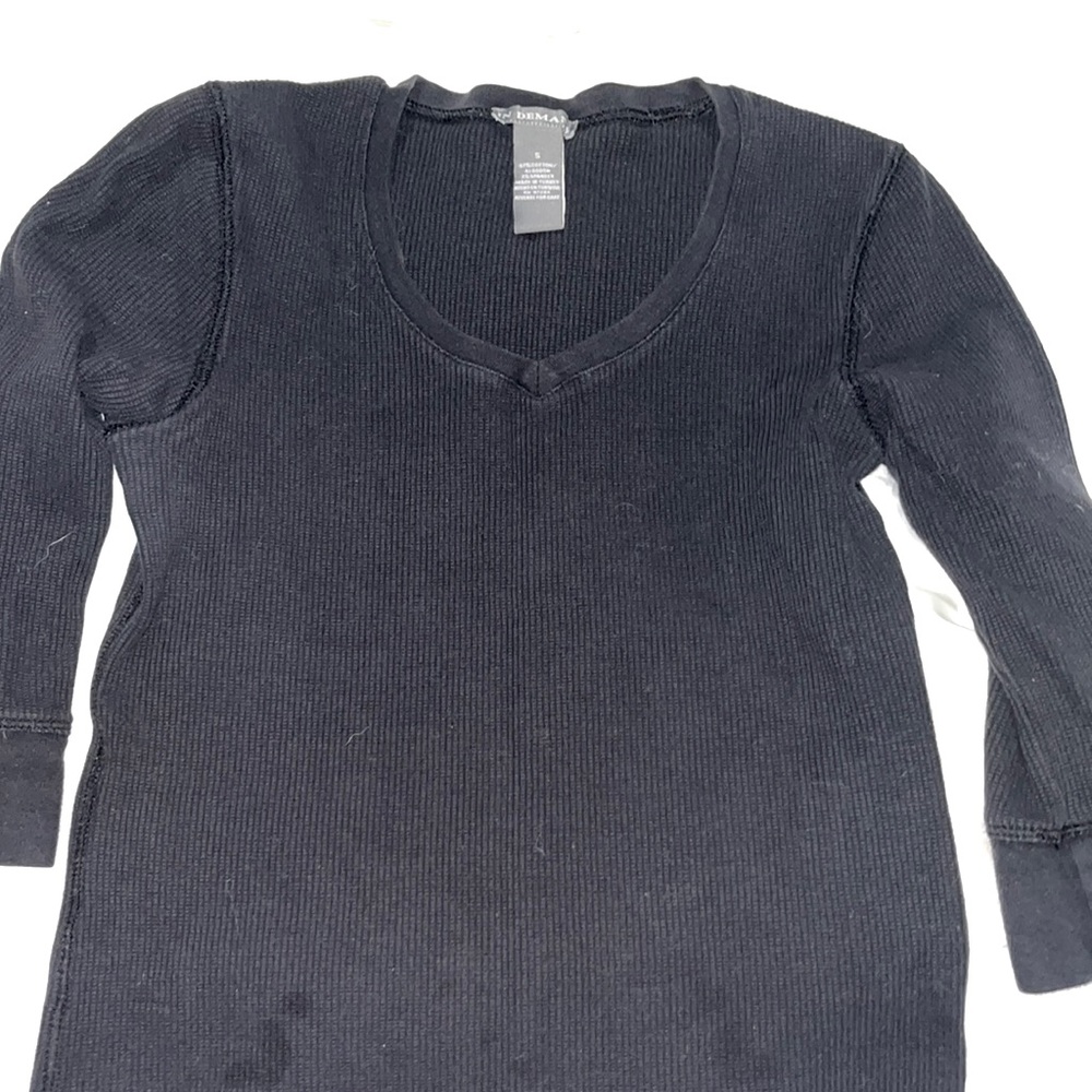 Black mid long sleeve shirt